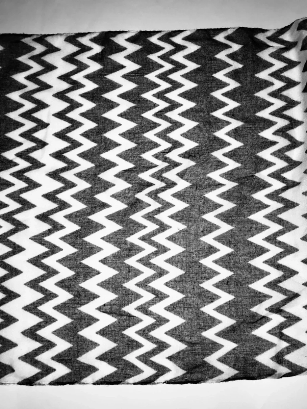 Black & White Chevron Scarf Lightweight Sheer Long Geometric Chic Zig Zag print